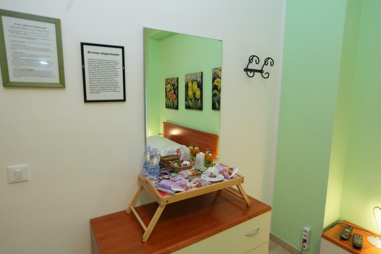L'Attico Affittacamere B&B Catanzaro Luaran gambar