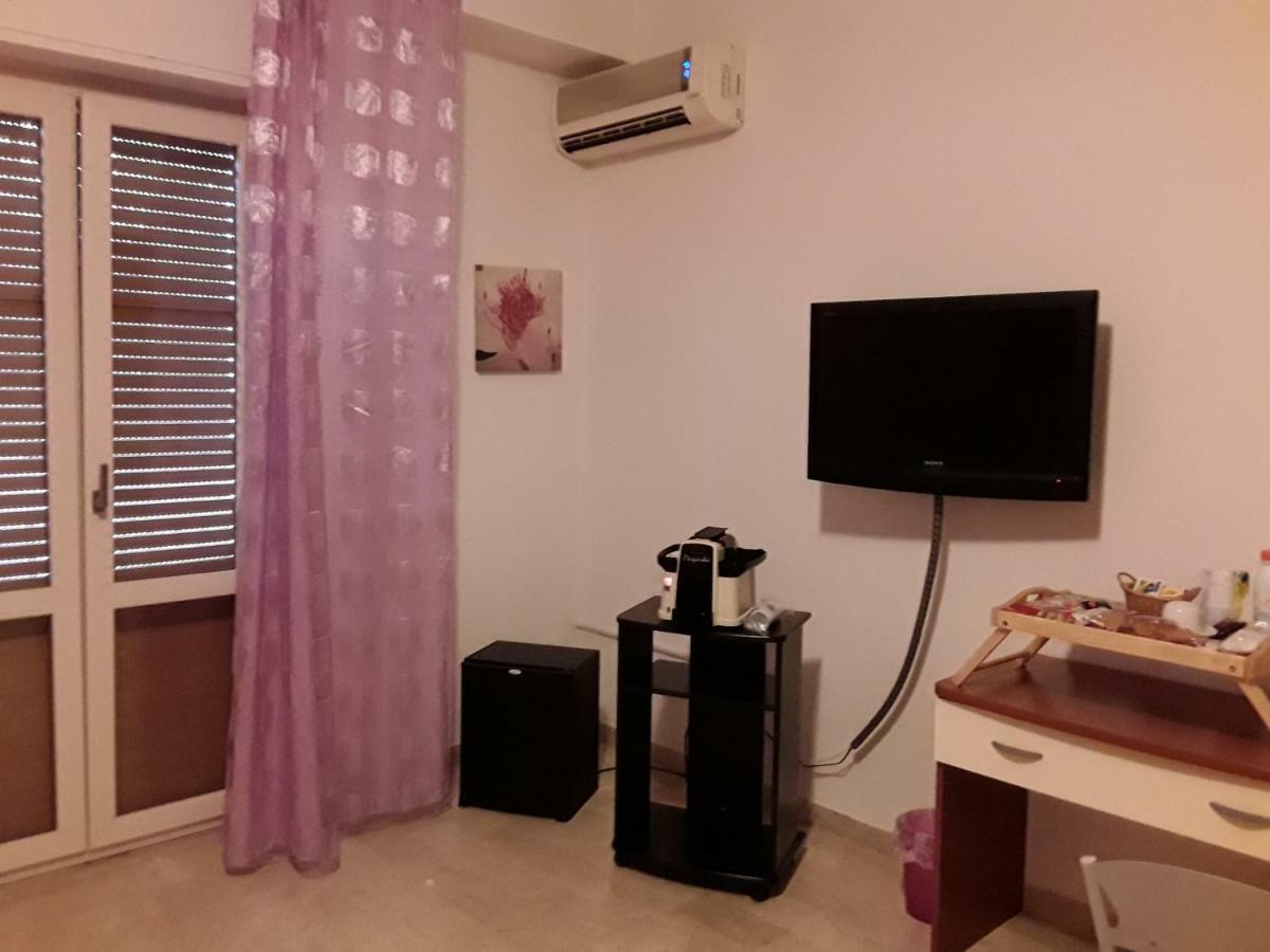 L'Attico Affittacamere B&B Catanzaro Luaran gambar